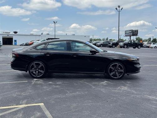 Crystal Black Pearl 2026 Honda Accord SE
