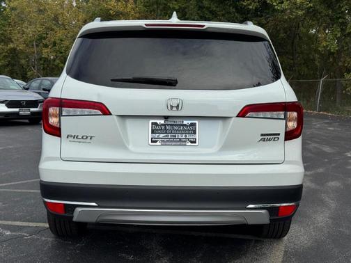 2022 Honda Pilot Touring 7-Passenger