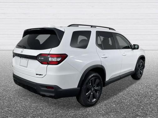 Platinum White Pearl 2026 Honda Pilot Sport