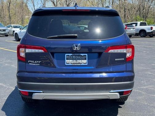 2022 Honda Pilot Touring 7-Passenger