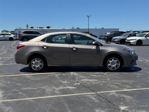 Brown Sugar Metallic 2016 Toyota Corolla LE