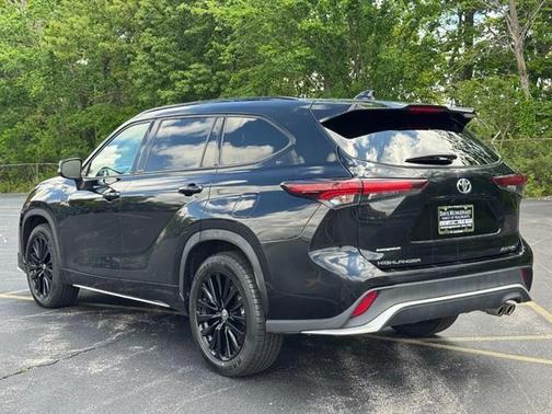 2024 Toyota Highlander XSE