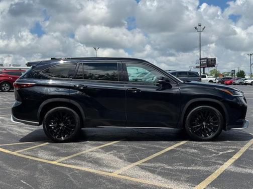 2024 Toyota Highlander XSE