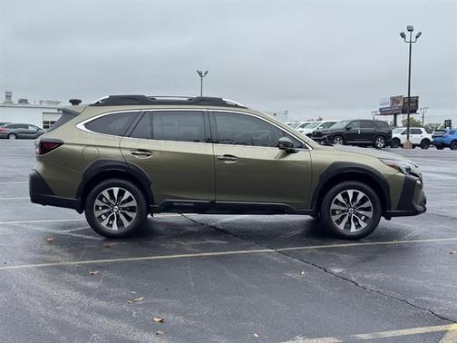 2025 Subaru Outback Touring XT