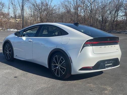 2023 Toyota Prius LE
