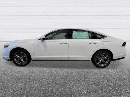 Platinum White Pearl 2026 Honda Accord Hybrid EX-L