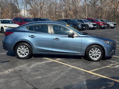 2015 Mazda Mazda3 i Touring