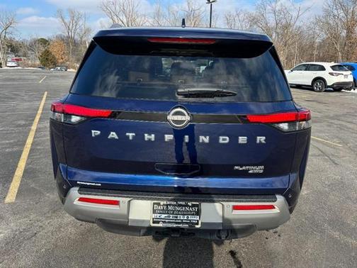 2022 Nissan Pathfinder Platinum