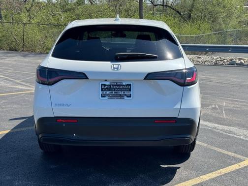 White 2026 Honda HR-V LX