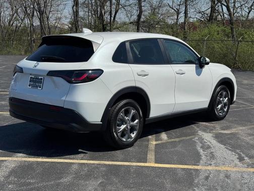 White 2026 Honda HR-V LX