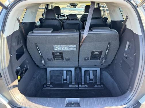 2025 Kia Carnival EX