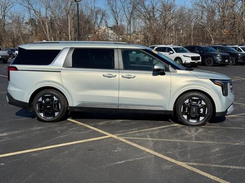 2025 Kia Carnival EX