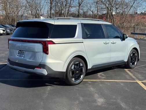 2025 Kia Carnival EX