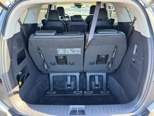 2025 Kia Carnival EX