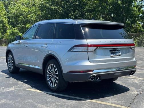 2022 Lincoln Aviator Standard AWD