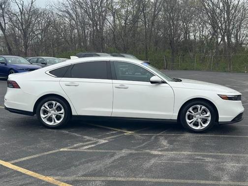 Platinum White Pearl 2025 Honda Accord LX
