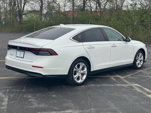 Platinum White Pearl 2025 Honda Accord LX