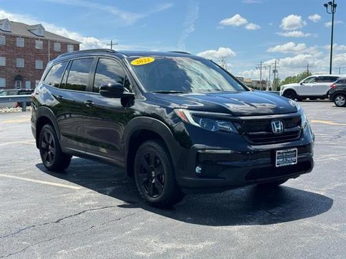 Crystal Black Pearl 2022 Honda Pilot TrailSport