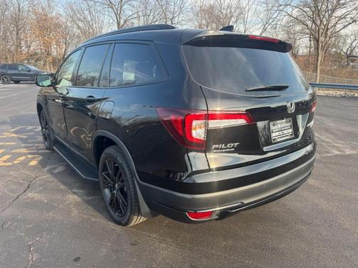 2022 Honda Pilot Black Edition