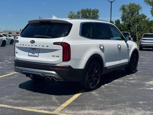 Glacial White Pearl 2021 Kia Telluride SX
