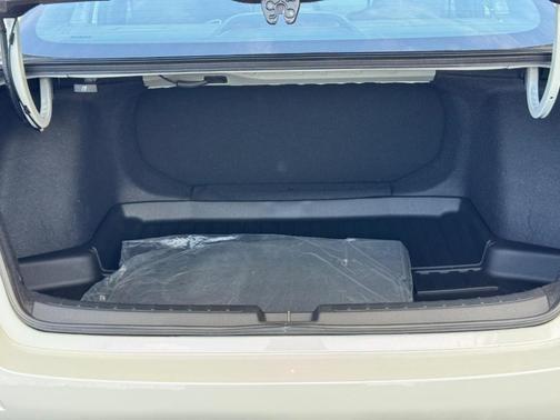 Platinum White Pearl 2024 Honda Civic Sport