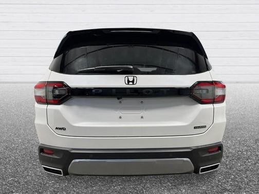 Platinum White Pearl 2026 Honda Pilot Touring S