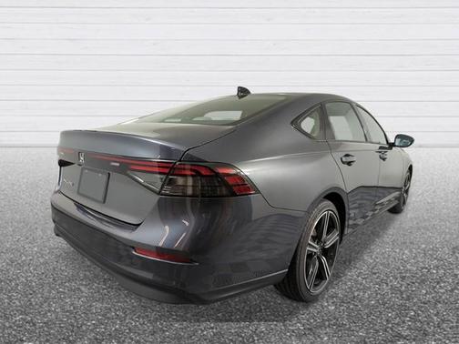 Meteorite Gray Metallic 2026 Honda Accord SE
