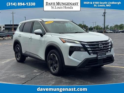 Everest White P 2025 Nissan Rogue SV