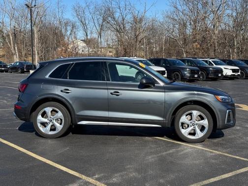 2022 Audi Q5 45 S line Premium Plus
