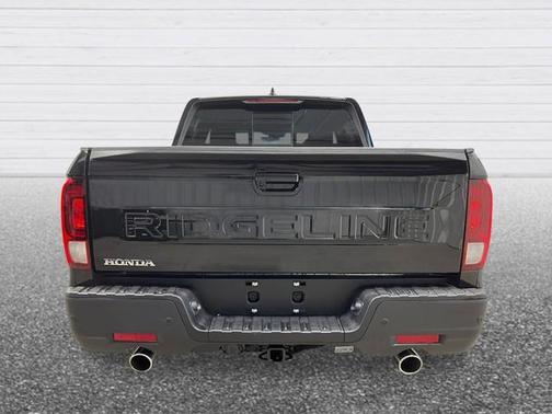 Crystal Black Pearl 2026 Honda Ridgeline Black Edition