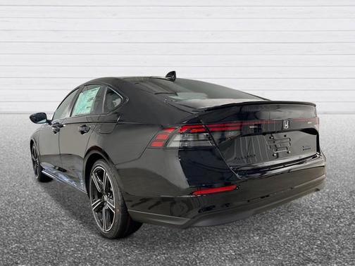 Crystal Black Pearl 2026 Honda Accord Hybrid Sport