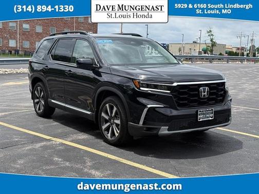 Crystal Black Pearl 2025 Honda Pilot Touring