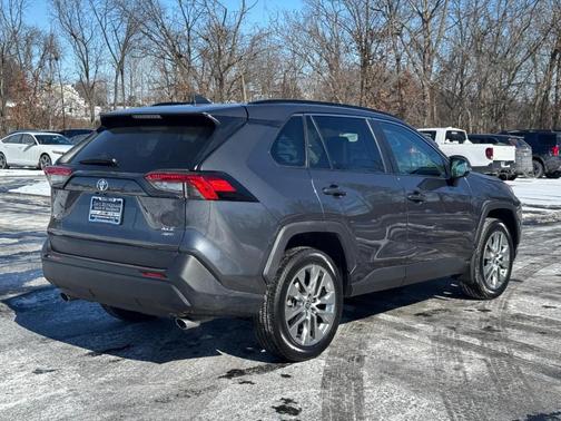 2023 Toyota RAV4 XLE Premium
