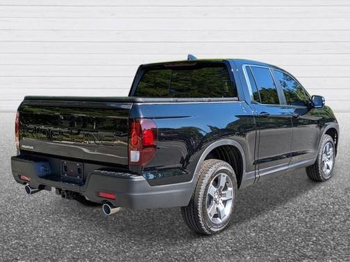 Crystal Black Pearl 2026 Honda Ridgeline RTL