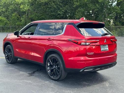 2023 Mitsubishi Outlander SEL Black Edition