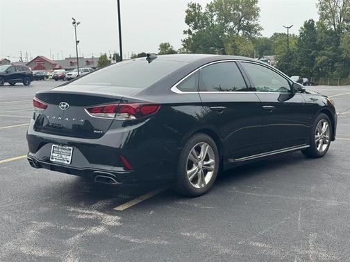 2018 Hyundai SONATA Sport
