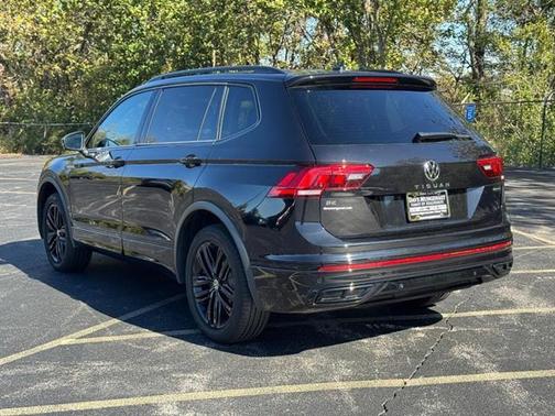 2022 Volkswagen Tiguan 2.0T SE R-Line Black