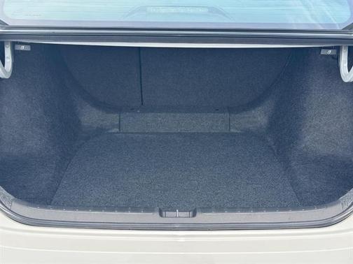 Platinum White Pearl 2022 Honda Accord Sport 1.5T