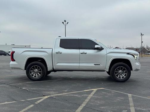 2023 Toyota Tundra Hybrid Capstone