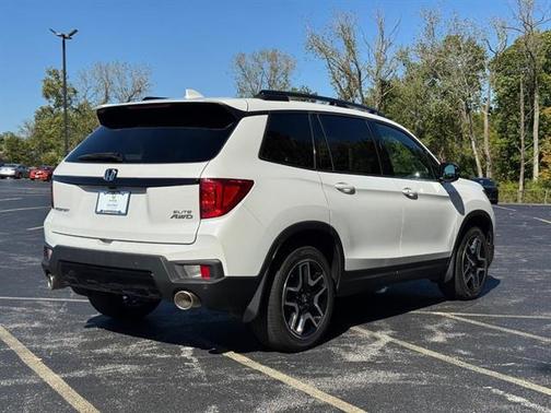 2023 Honda Passport Elite