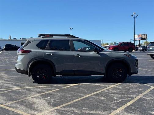 2025 Nissan Rogue Rock Creek