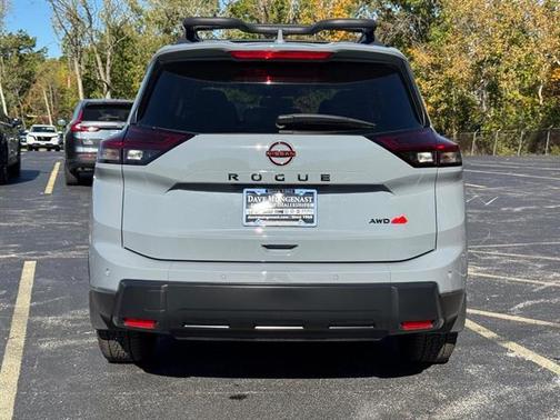 2025 Nissan Rogue Rock Creek