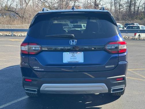 2023 Honda Pilot Touring