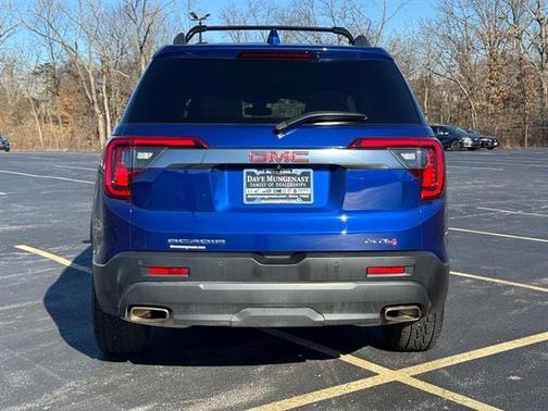 2023 GMC Acadia AT4