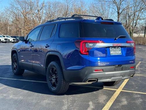 2023 GMC Acadia AT4