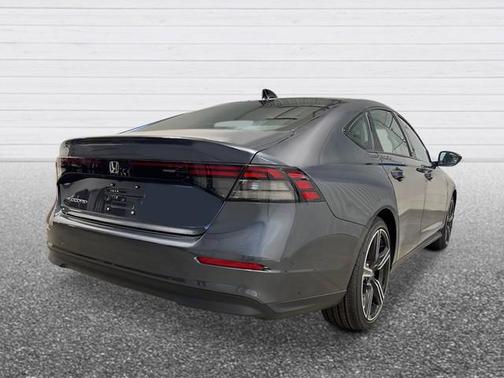 Meteorite Gray Metallic 2026 Honda Accord SE