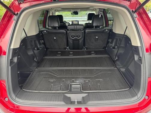 Radiant Red Metallic II 2023 Honda Pilot Elite