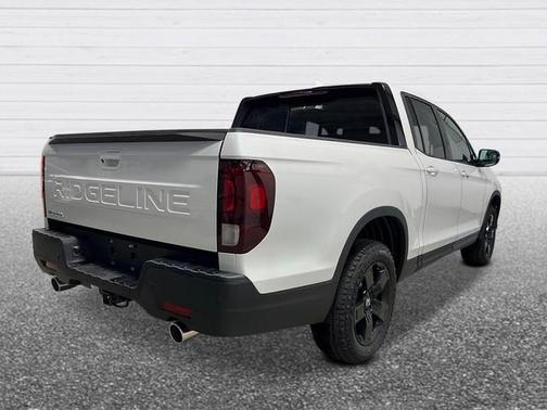 Platinum White Pearl 2026 Honda Ridgeline Black Edition