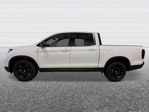 Platinum White Pearl 2026 Honda Ridgeline Black Edition