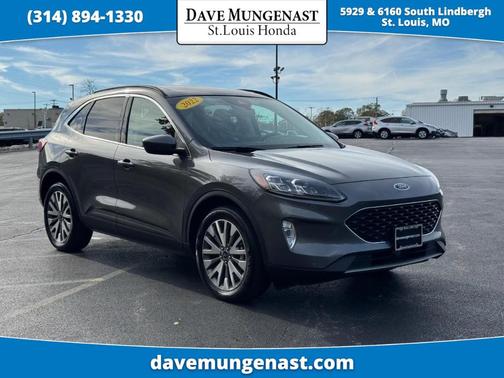 2022 Ford Escape Titanium